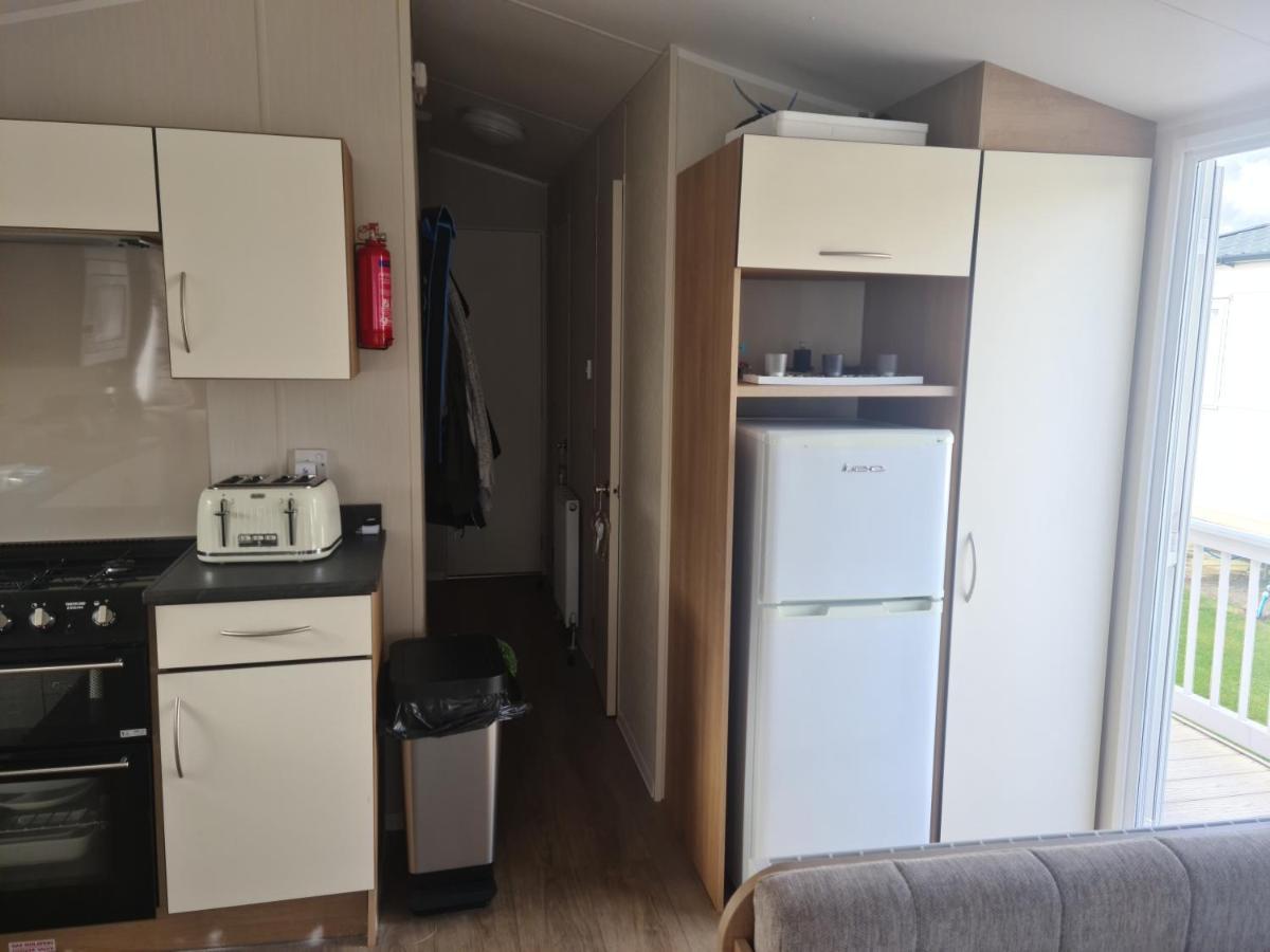 The Orchards Holiday Home Клактон-он-Сі Екстер'єр фото